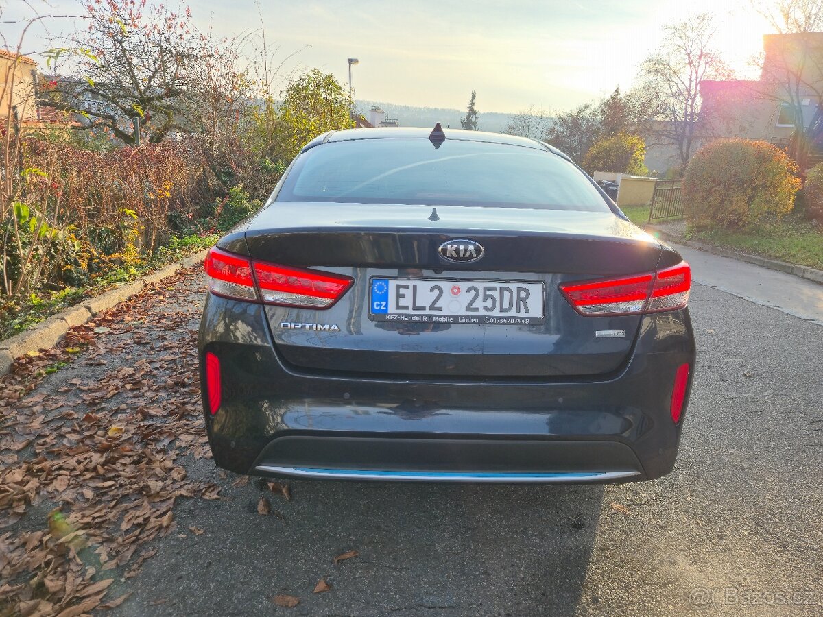 Kia Optima Hybrid - 5