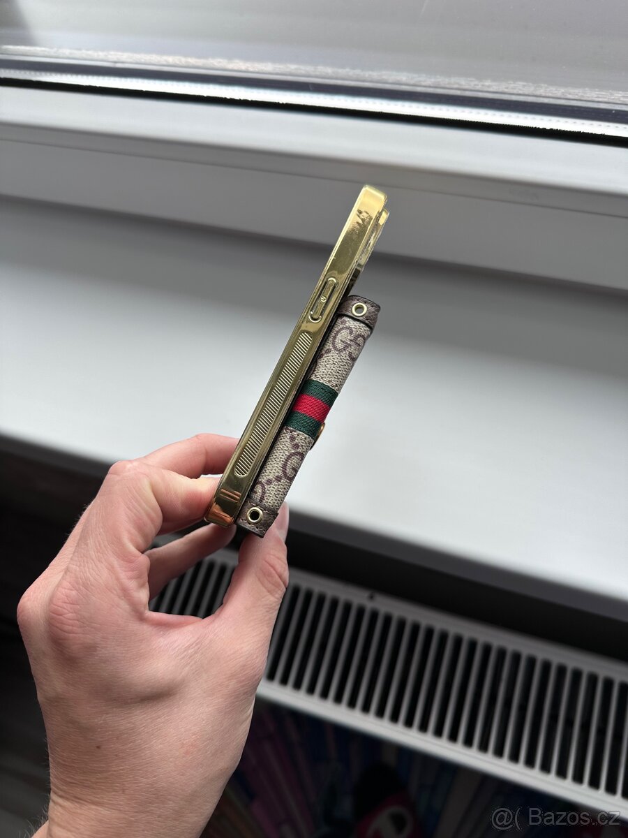 Gucci peněžnka na iPhone PRO - 5