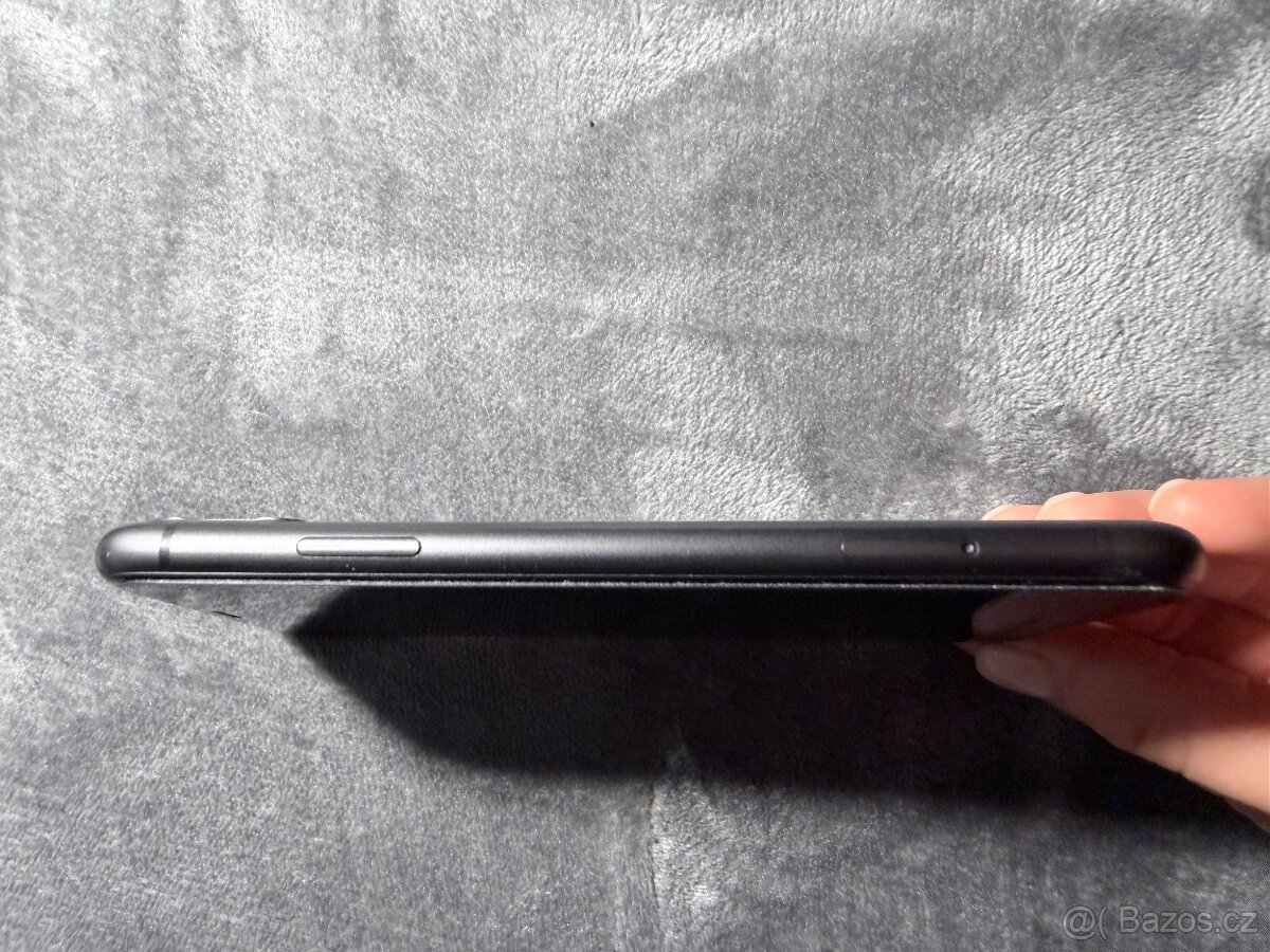 IPhone 11 černý 64 gb - 5