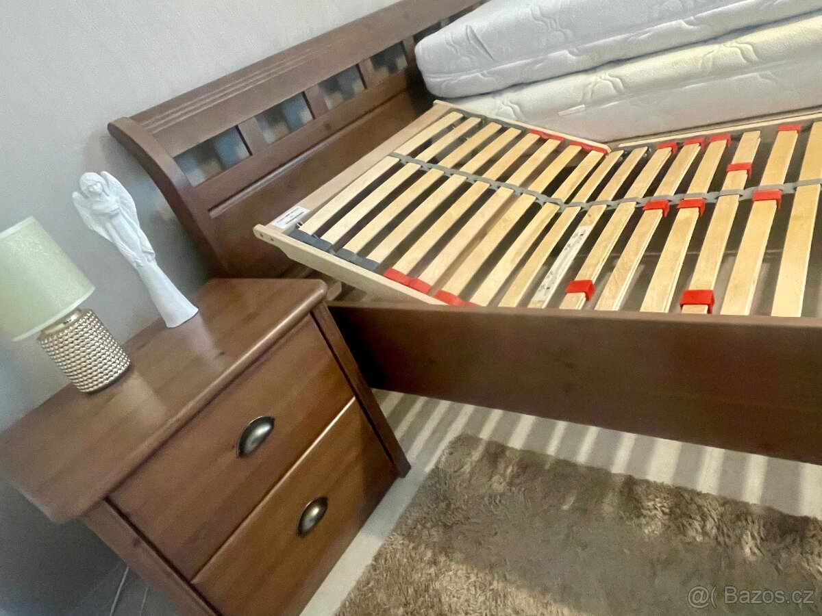 Postel s nočními stolky - 5