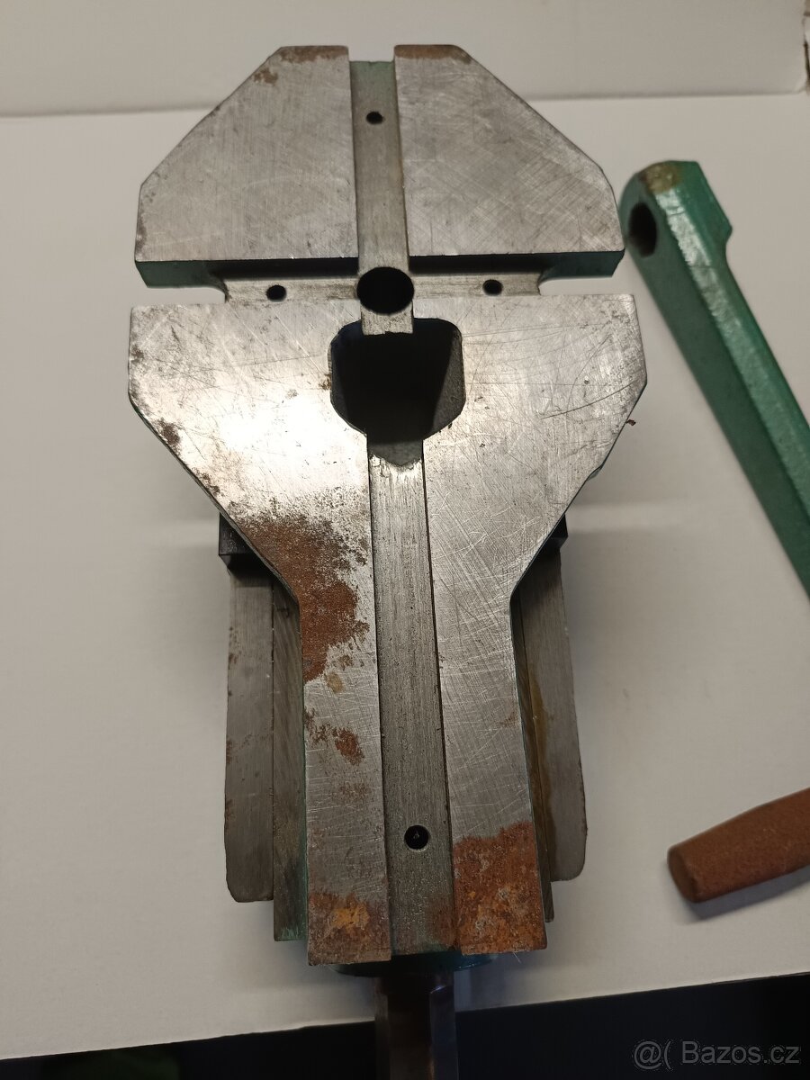 Prodám dílenský svěrák - 5
