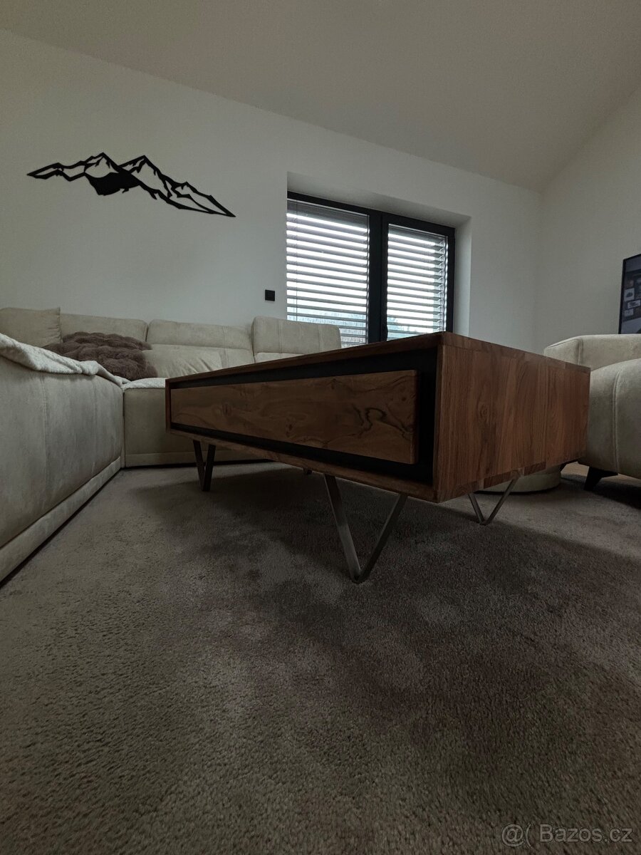 Konferenční stolek - 5