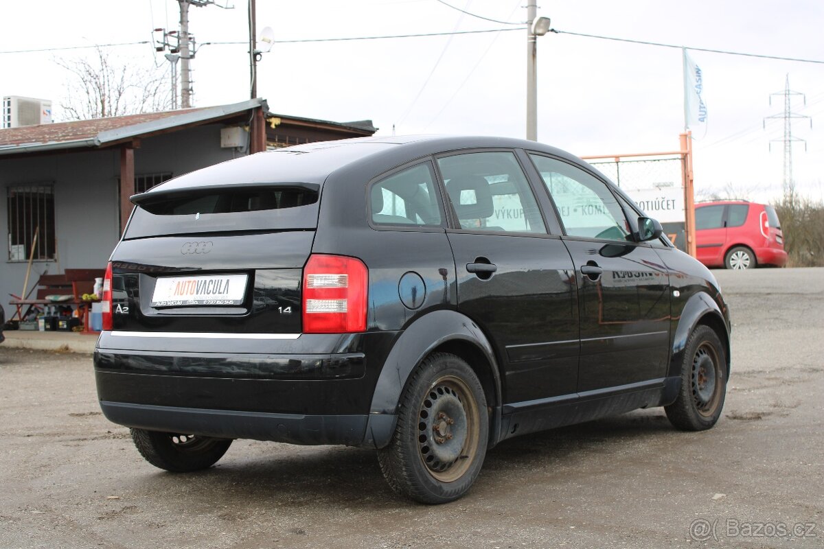 Audi A2, 1,4i 55KW, STK 5/2027, KLIMA, r.v. 2001 - 5