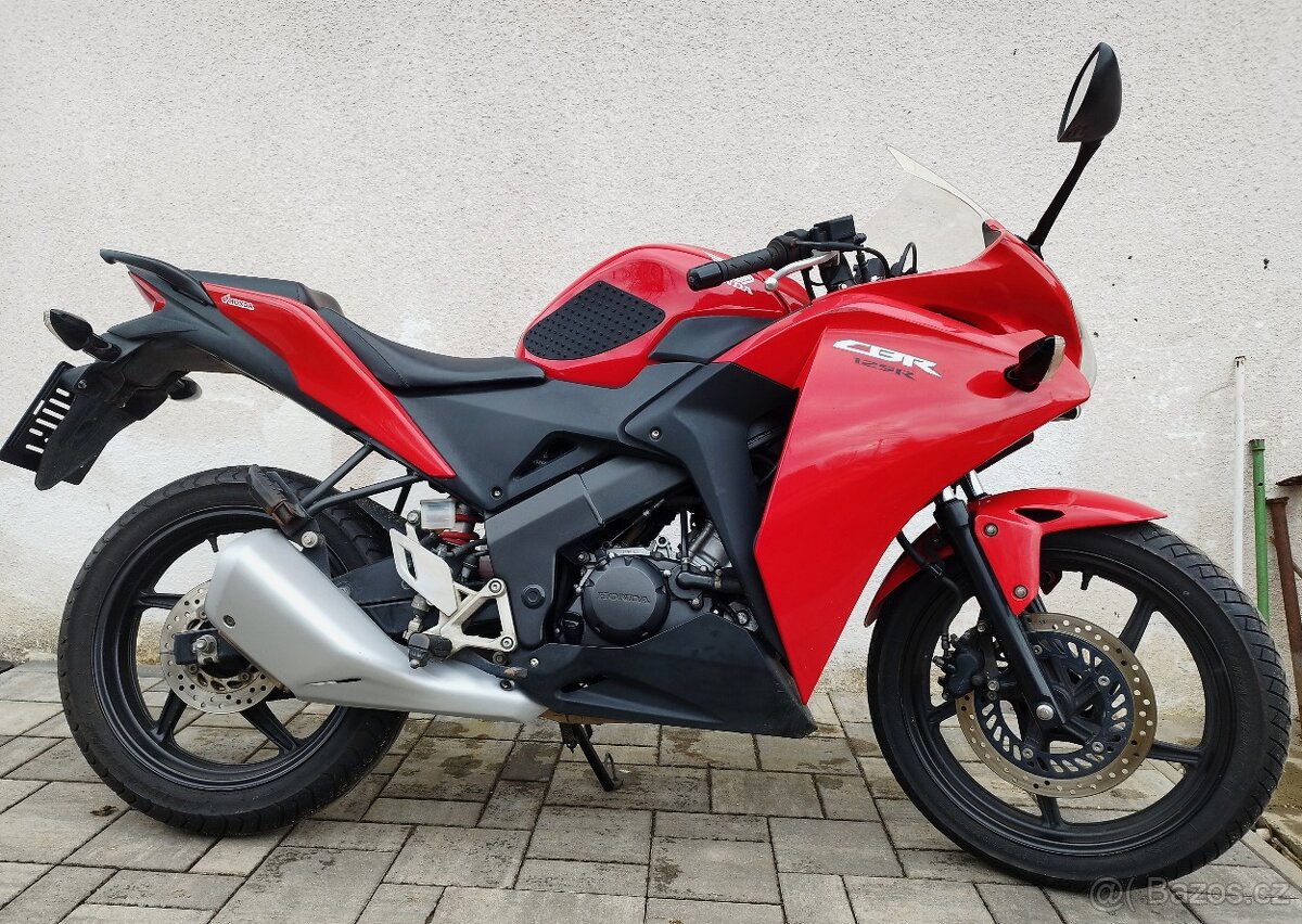 Honda cbr125r - 5