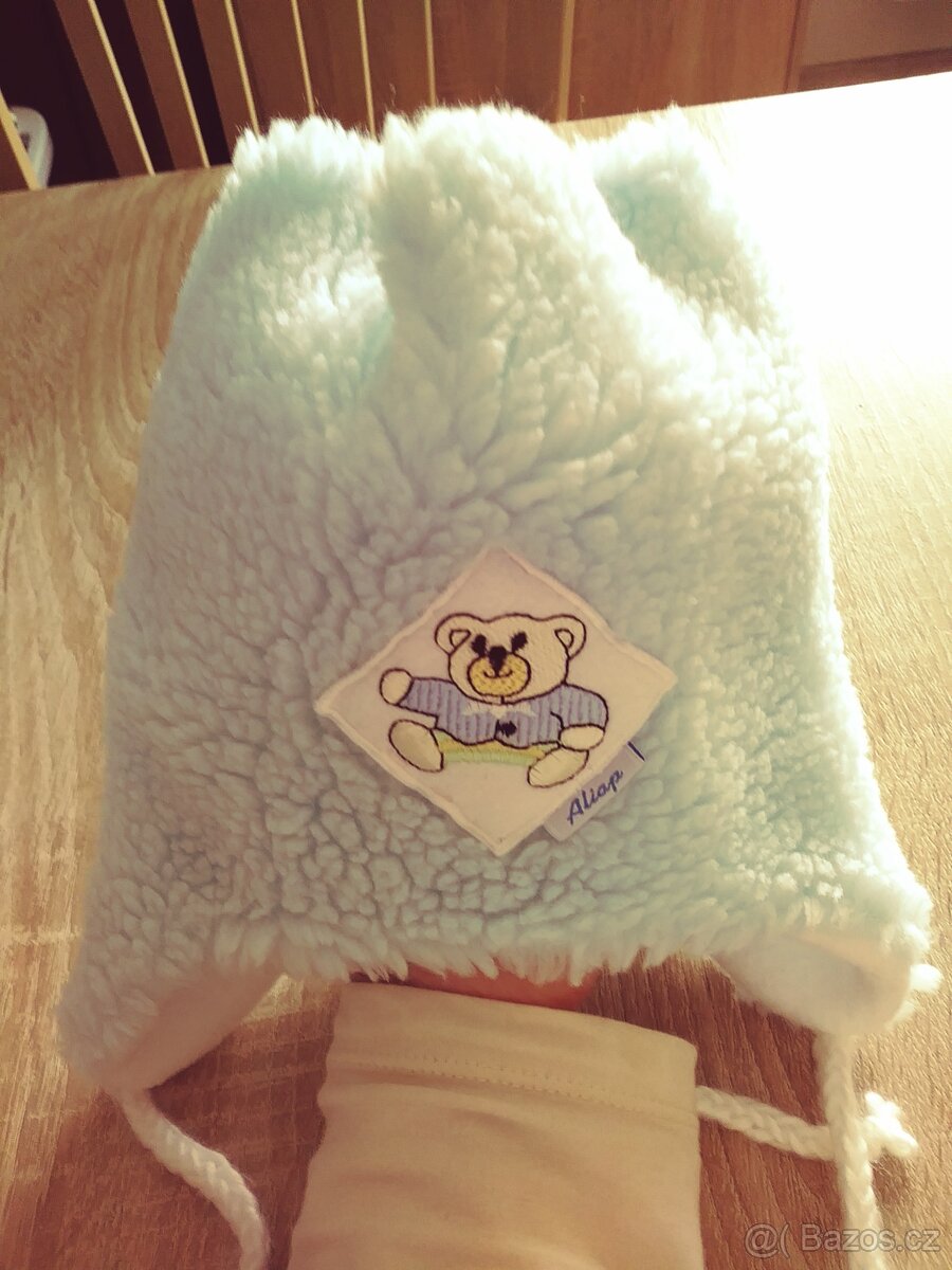 Kojenecká zimní čepice - vel. M (42-45) - 5