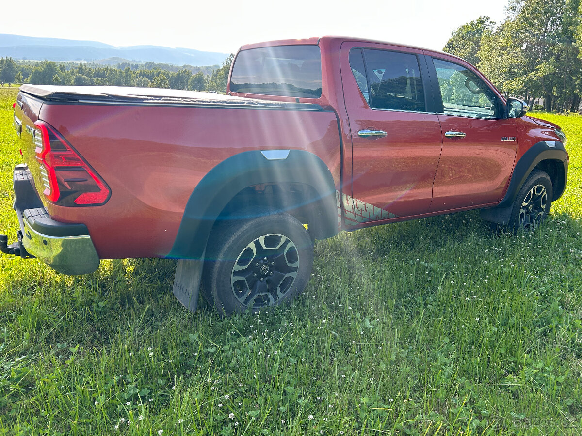 Toyota Hilux, DoubleCab 2.8D 150 kW,1 maj, ČR, servis zaruka