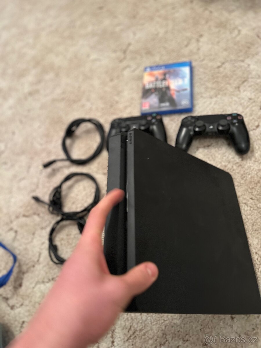 Sony PlayStation 4 sllim - 5