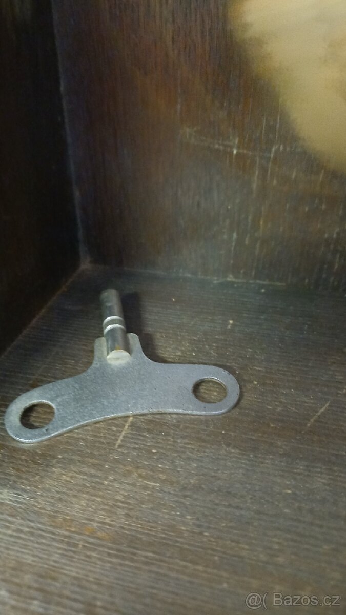 Hodiny nastěnné. - 5