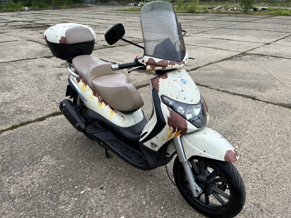 Piaggio Beverly 250 - 5