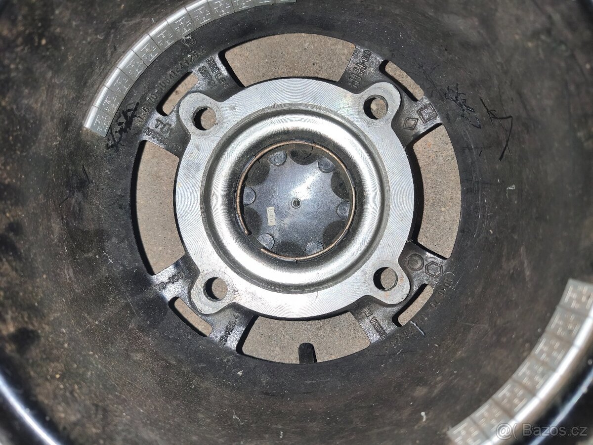 Prodám alu kola na čtyřkolku