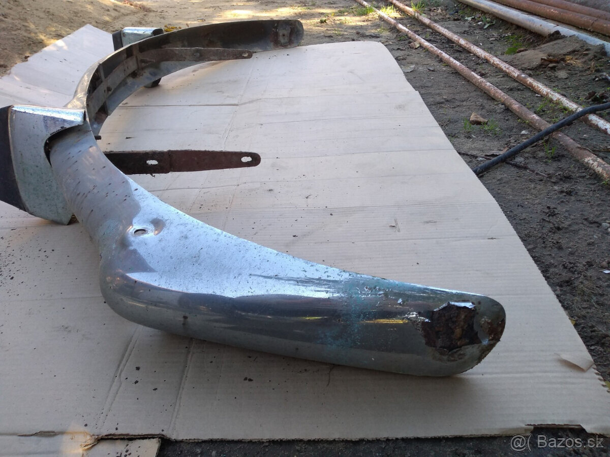 Prodám na Tatra 603/2 přední nárazník - 5