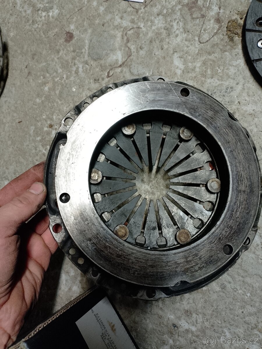 Škoda 105L 120L 125L přítlačák 190 - 5