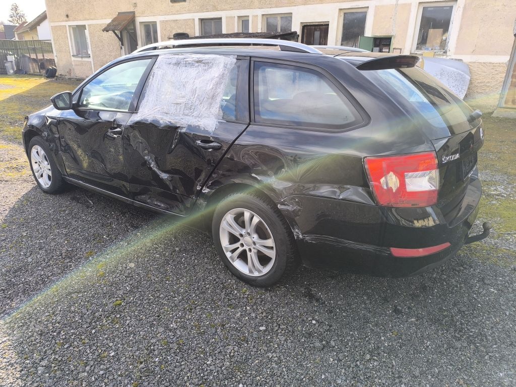 ŠKODA OCTAVIA III 1,6 TDi Green tec - 5