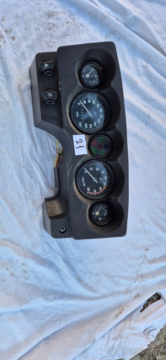 Tatra 613- náhradní díly - 5