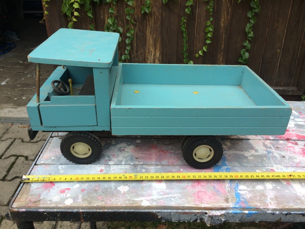 Straré dřevěné auto - 5