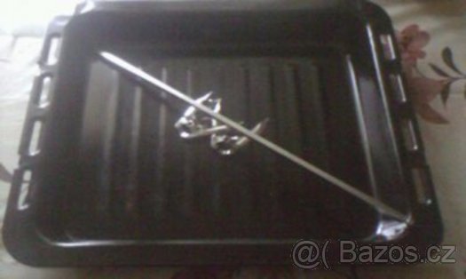 Nabízím menší el. troubu - 5