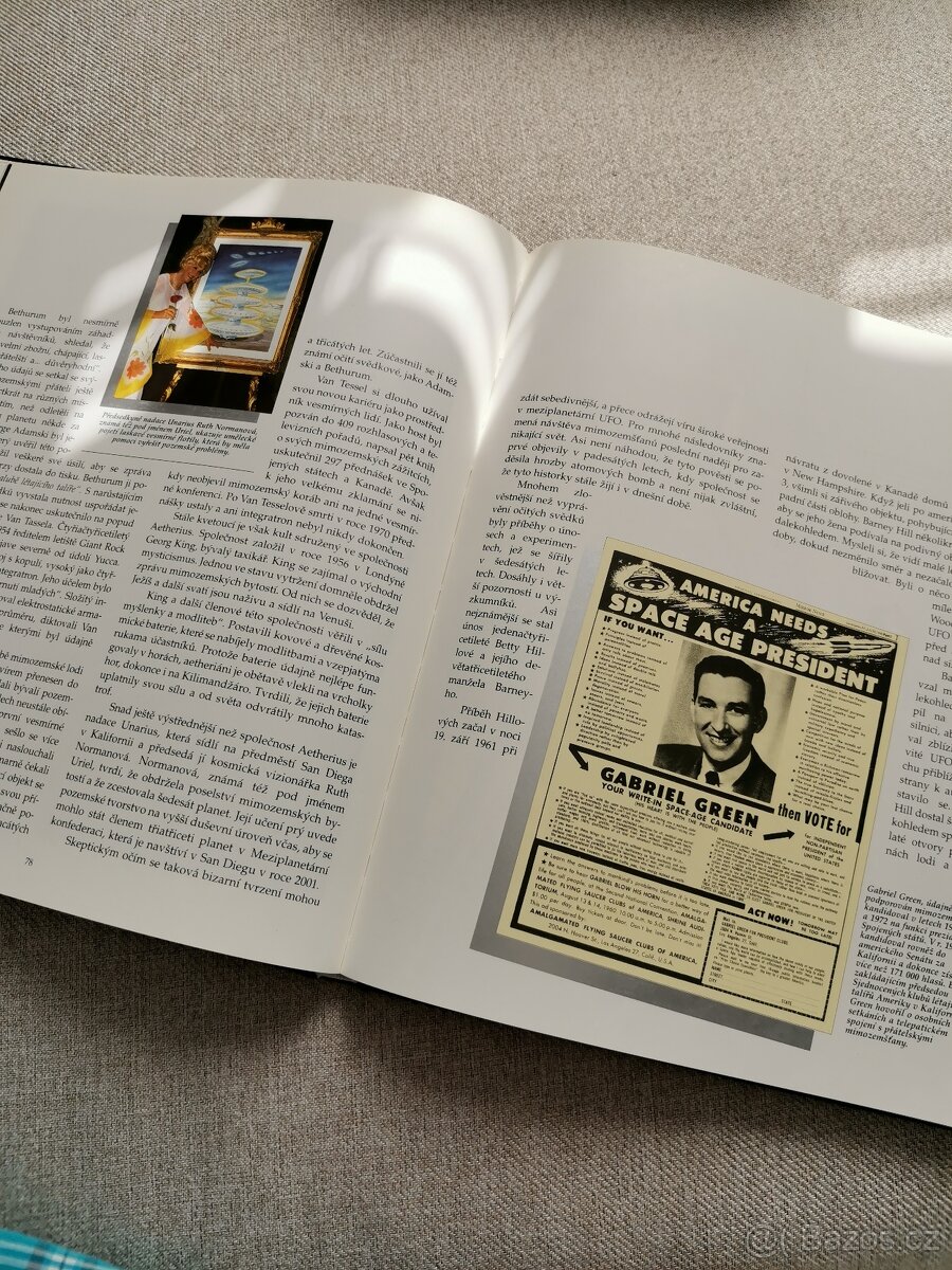 UFO - Janet P. Cave, Laura Foreman - 5