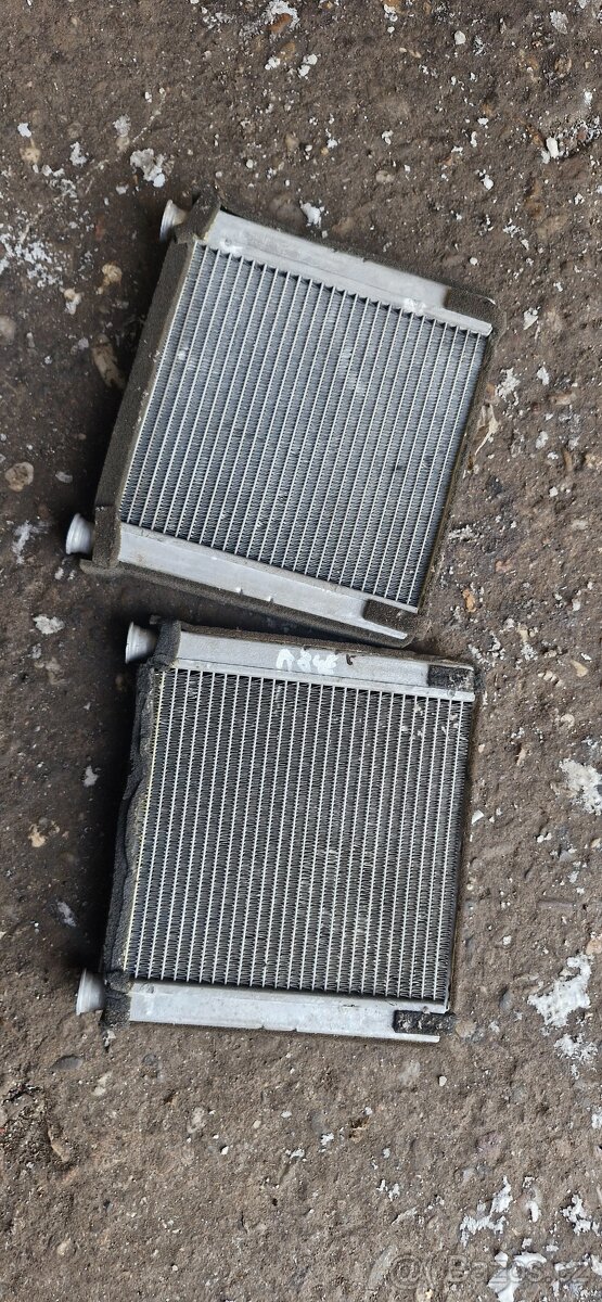 Audi A8 4E D3 radiator topeni - 5