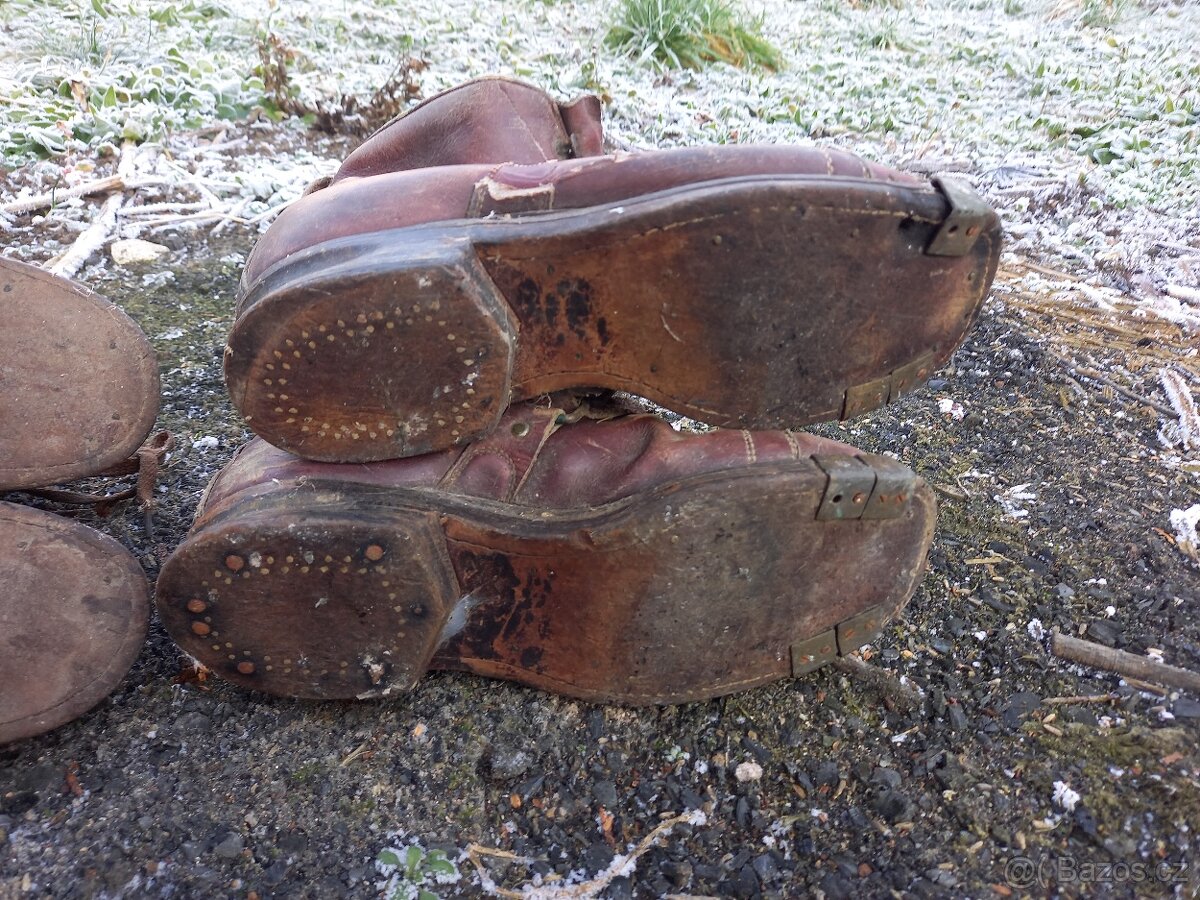 Retro kožené boty k dekoraci - 5