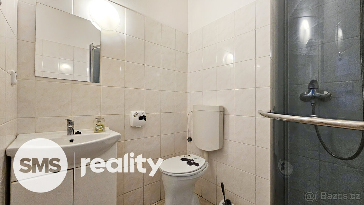 Útulný byt 1+kk k pronájmu – jen pár kroků od centra - 5