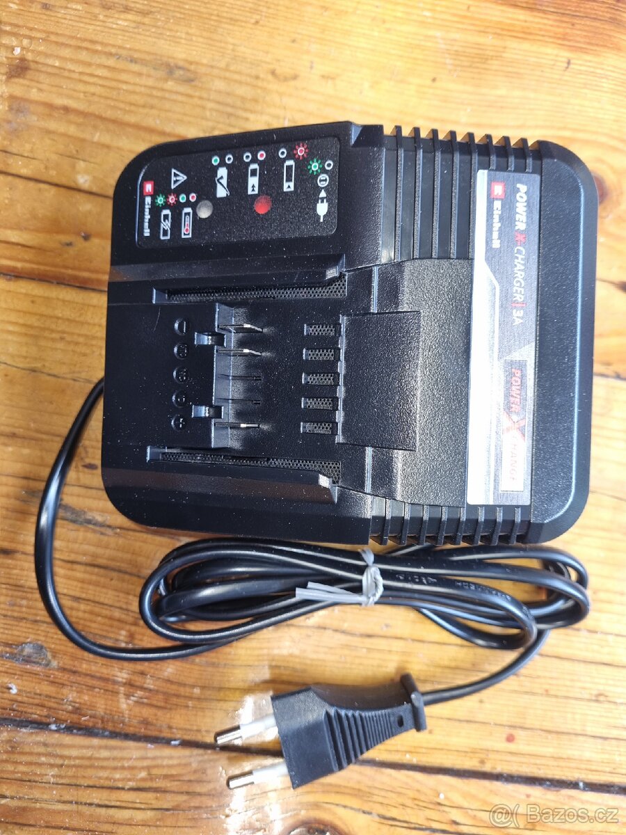 Prodám nabíječku baterií Einhell. - 5