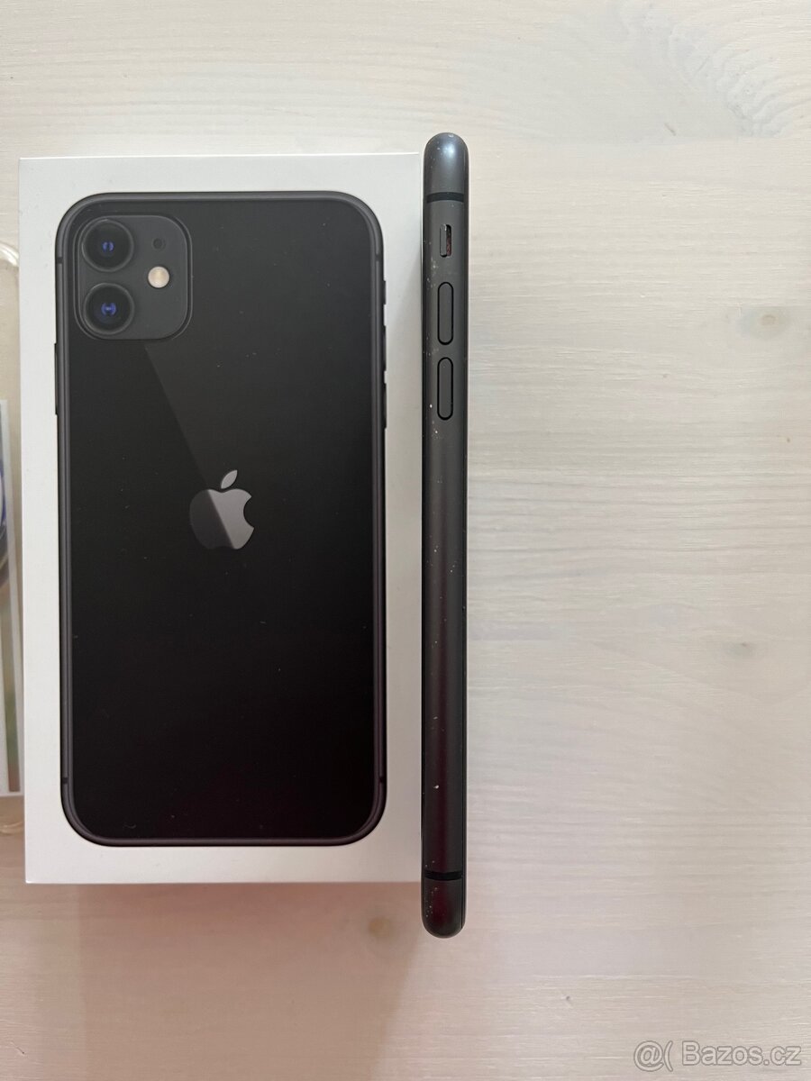 iPhone 11 64 GB, 100 % baterie, iOS 26.3. - 5