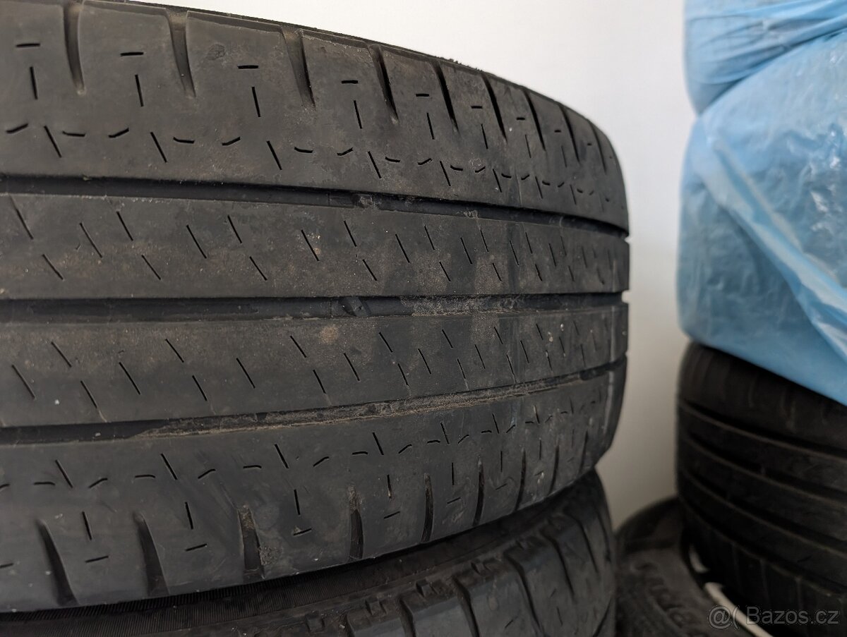 225 65 16c Michelin - 5