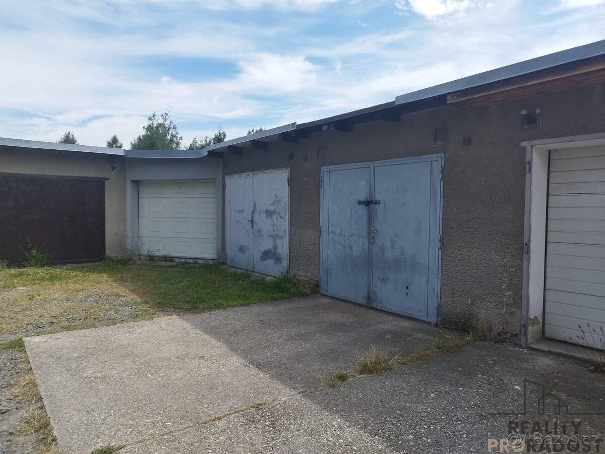 REZERVACE: Na prodej byt 3+kk s lodžií v Holešově, možnost g - 5