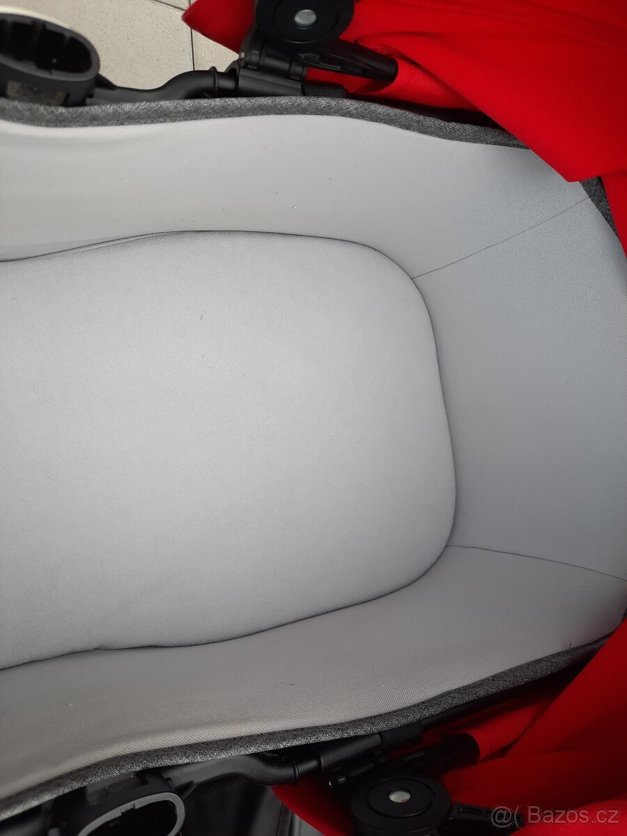 Dvojkočár Bugaboo Donkey 3 - 5