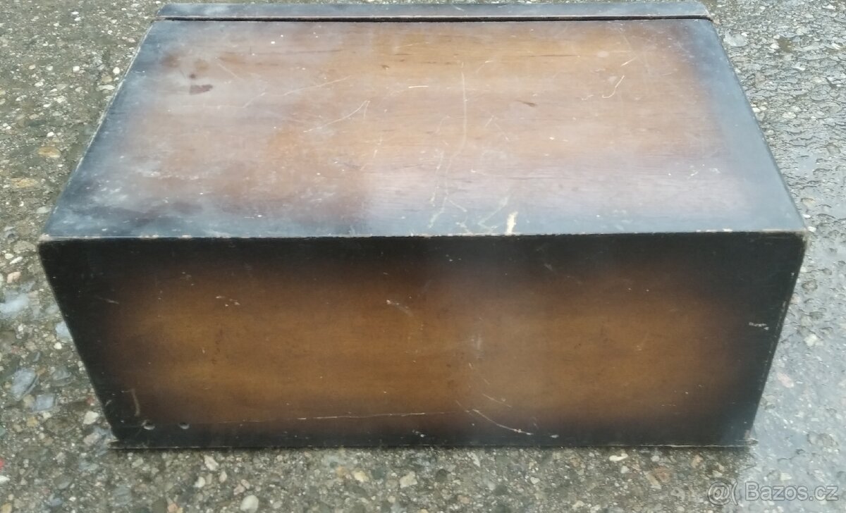 Prodám starý gramofon značky Supraphon - 5