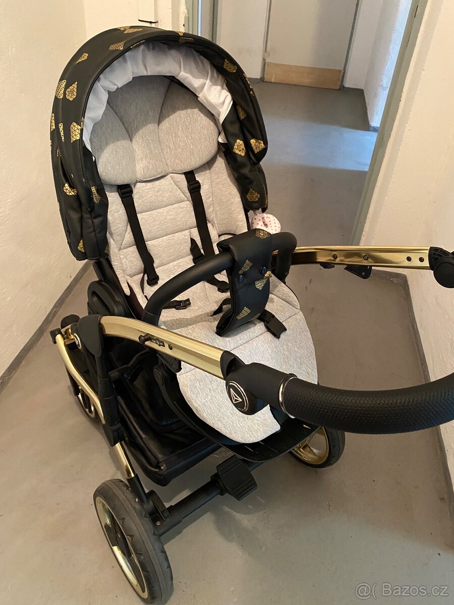 Kočárek 3v1 Junama Diamond - 5