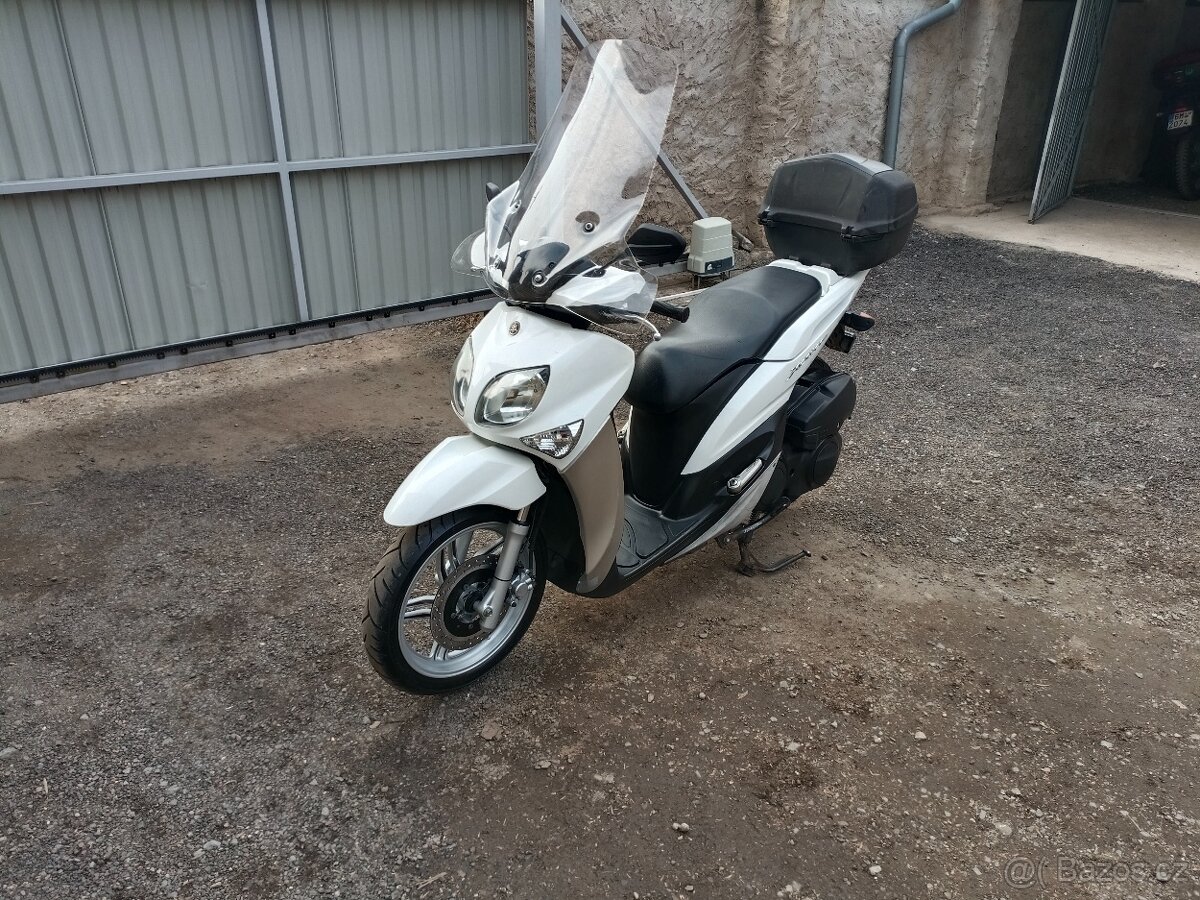 Yamaha xenter 125i Cz doklady v ceně - 5