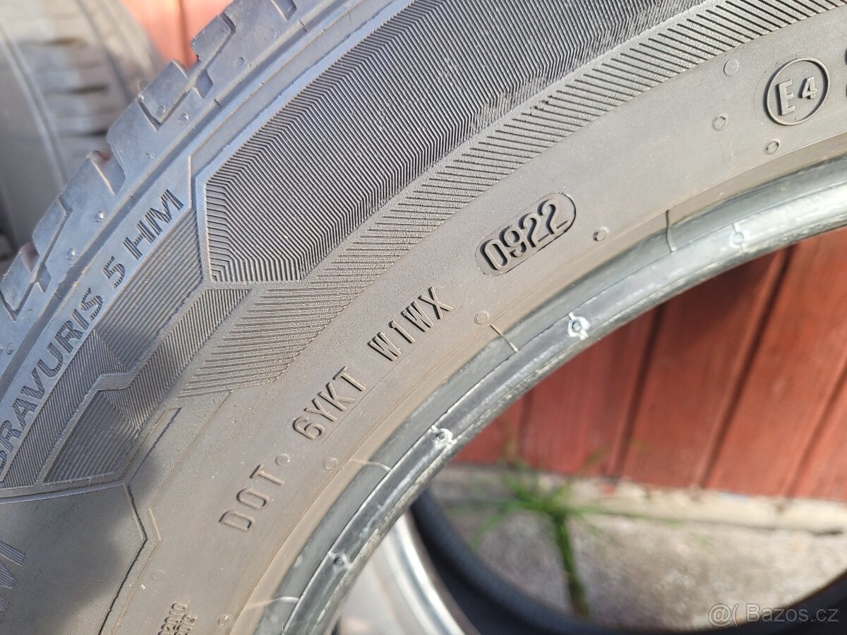 LETNÍ PNEU BARUM BRAVURIS 5 ROZMĚR 215/60 R17 V - 5