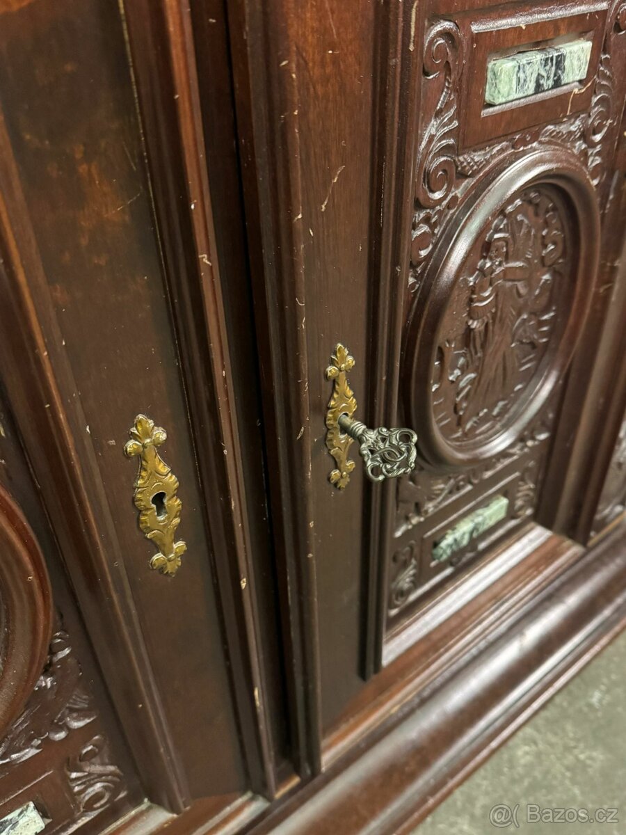 Portugalský příborník / vitrína (135025) - 5