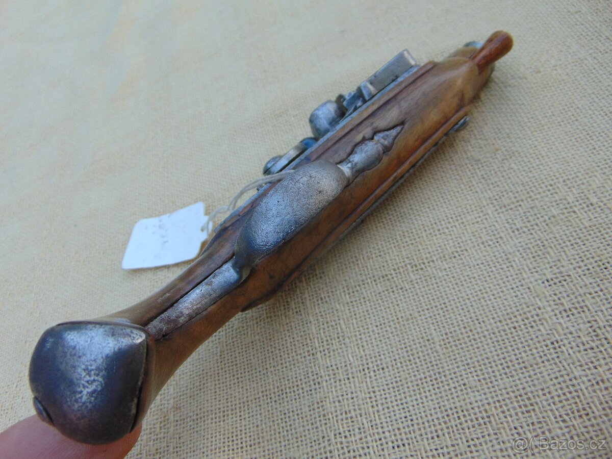 Pistole křesadlová - 5