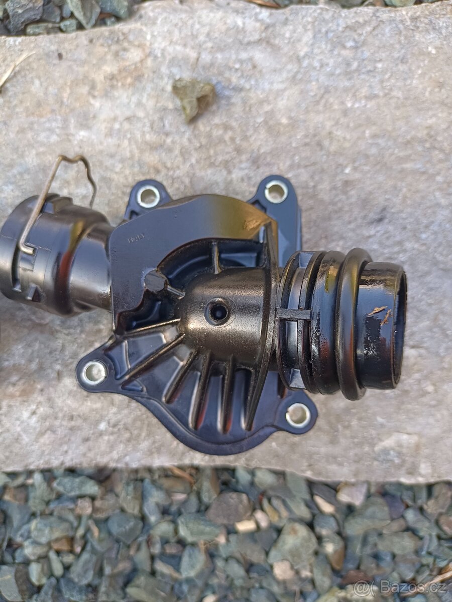 Termostat Hella pro BMW - 5