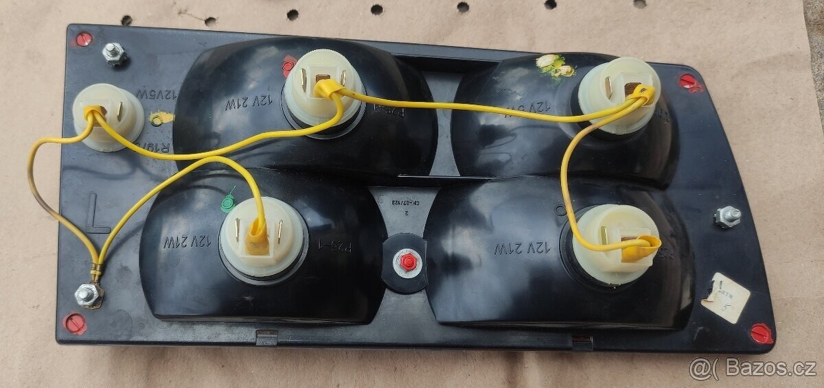 Škoda 120 M , Rapid 130, 136 - zadní světla - 5