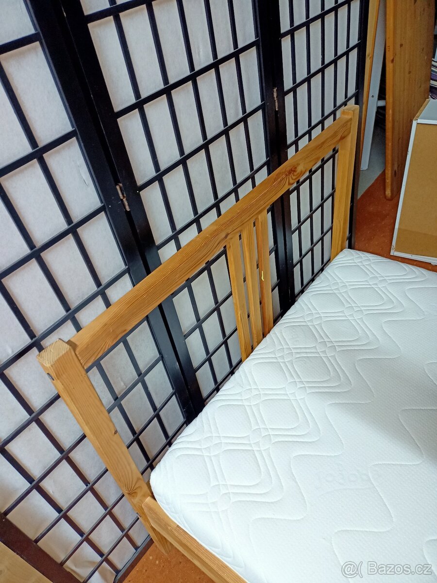 Prodám hezkou postel z masivu IKEA 90 x 200 cm - 5