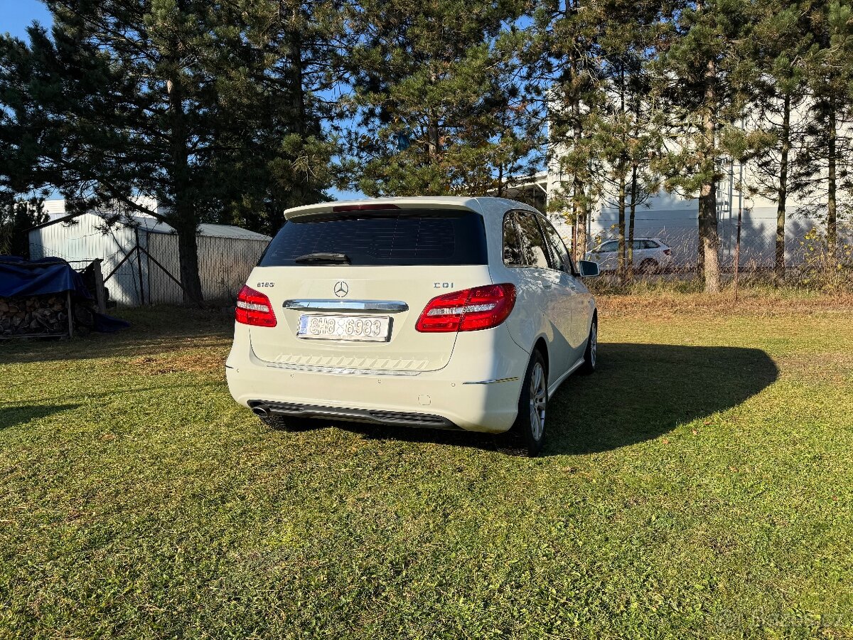 Mercedes Benz B180CDI - 5