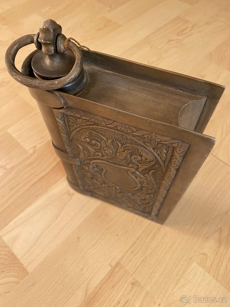 Historická cínová lahev na šnaps - 5