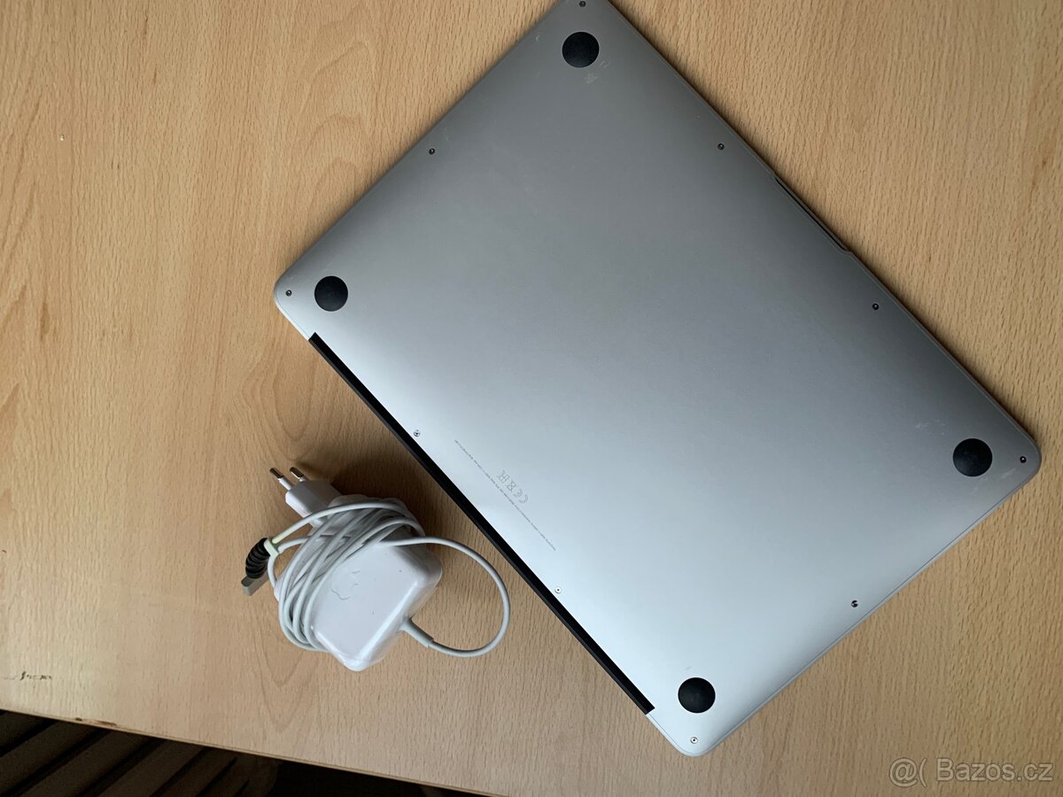 Macbook Air 13 2017 - 5