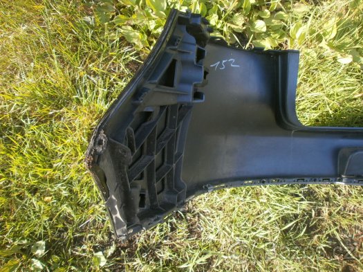 Zadní nárazník na VW Golf V - 5