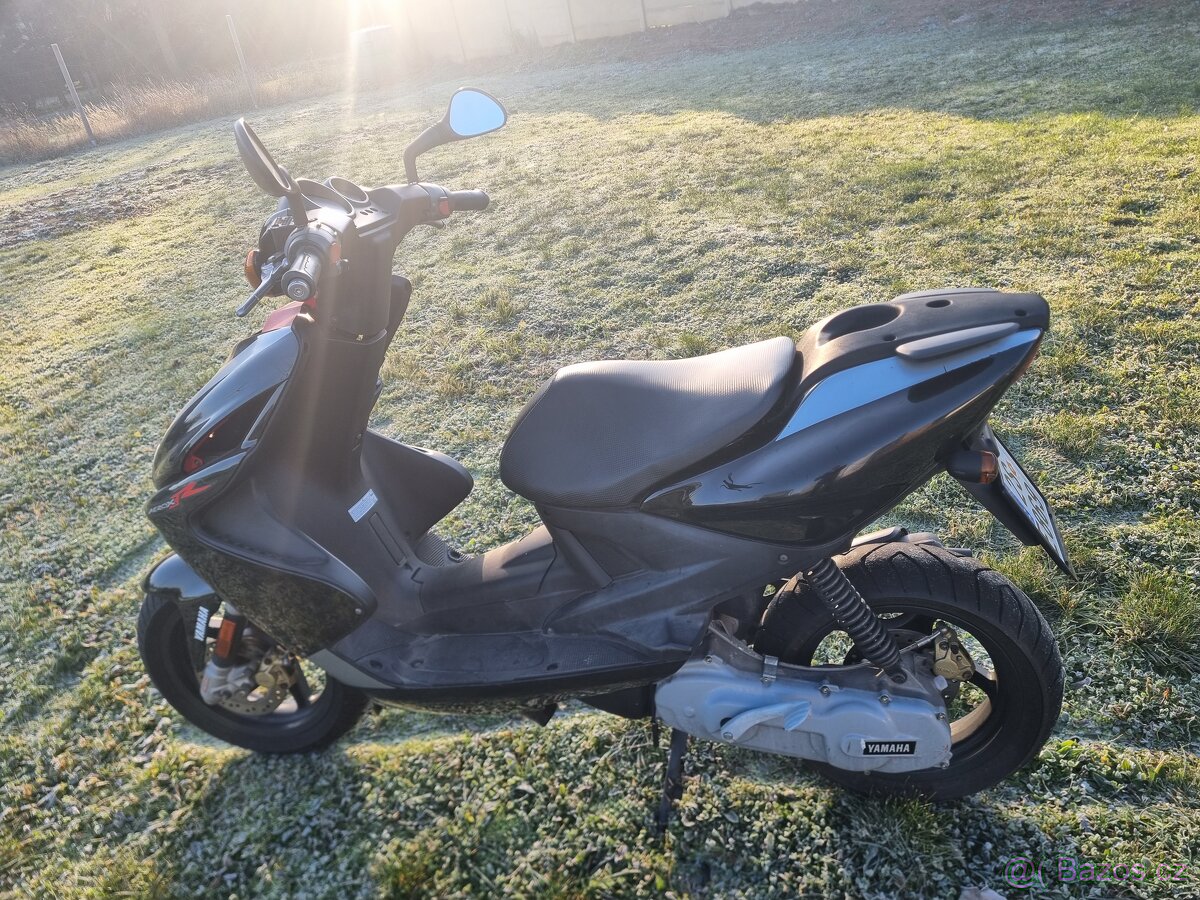 Skútr YAMAHA AEROX R YQ 50 - 5