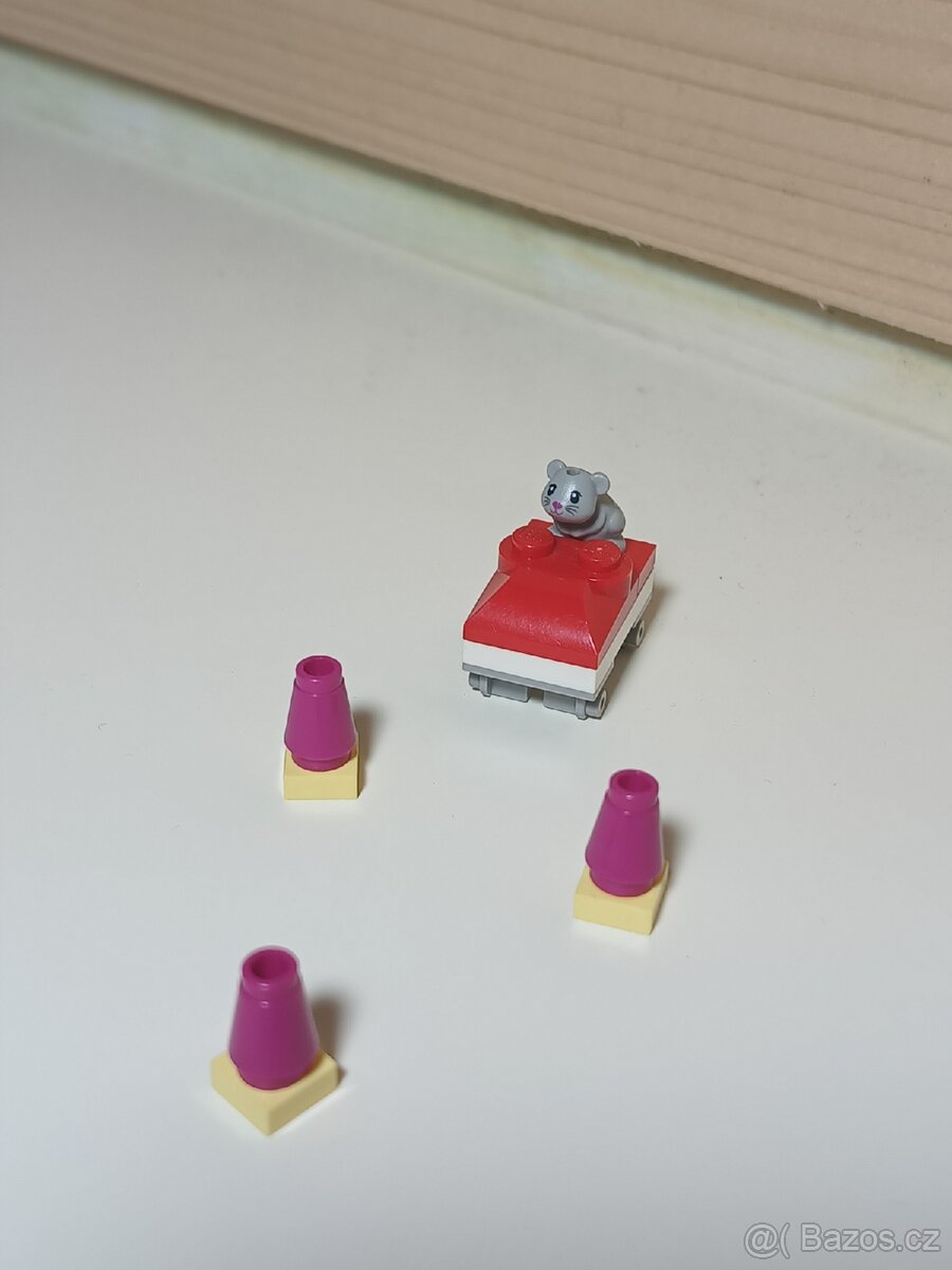 Lego friends Hřiště pro Oliviiny křečky - 5