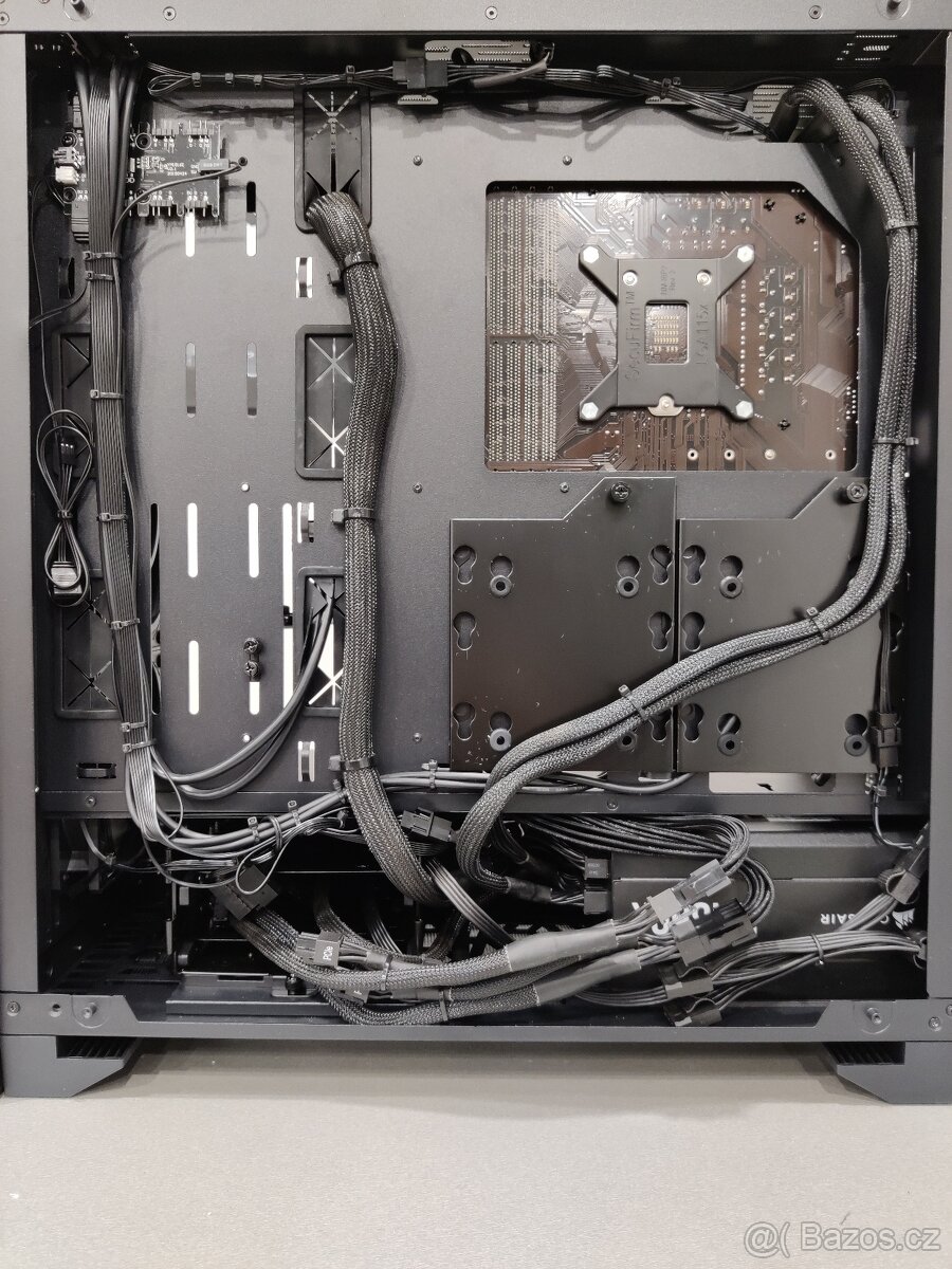 i7 9700K, RTX 3070, 16GB (32GB) DDR4 2666MHz, 1TB NVMe - 5