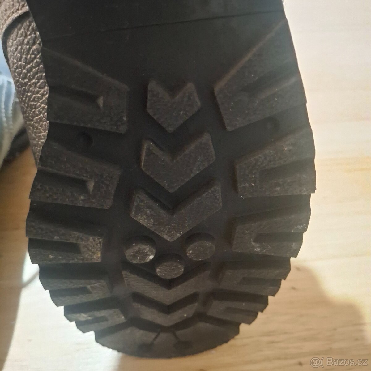 Pracovní celokožené boty. Velikosti 13 - 5