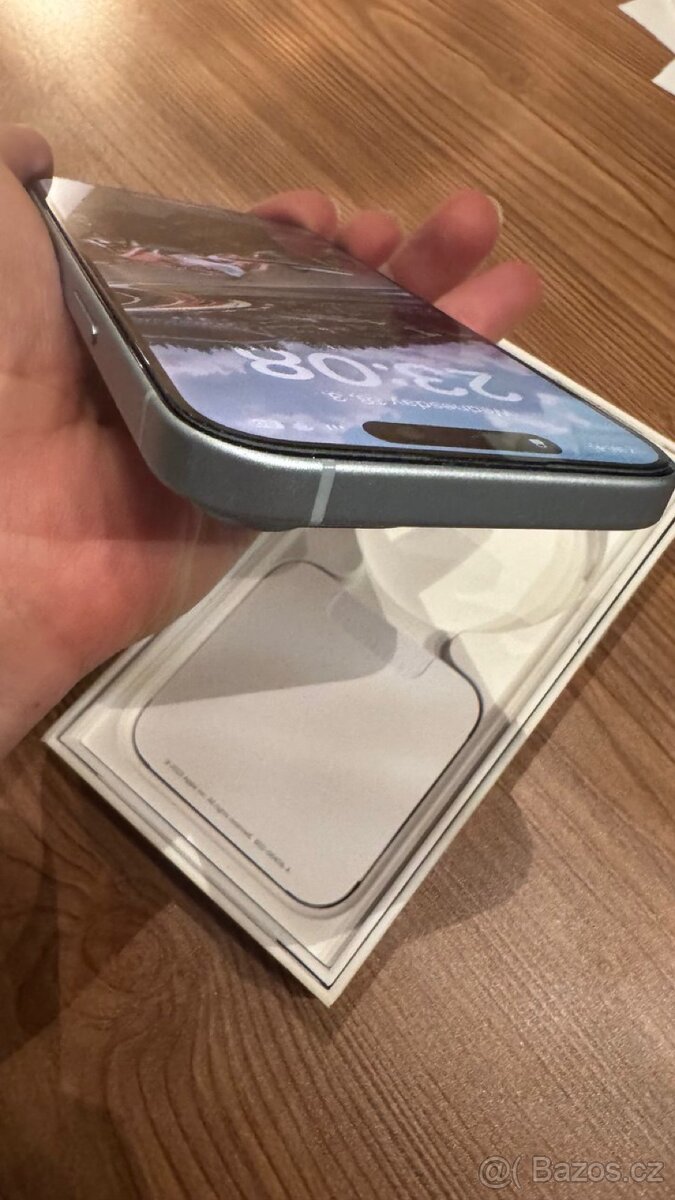 iPhone 15 128gb modrý - 5