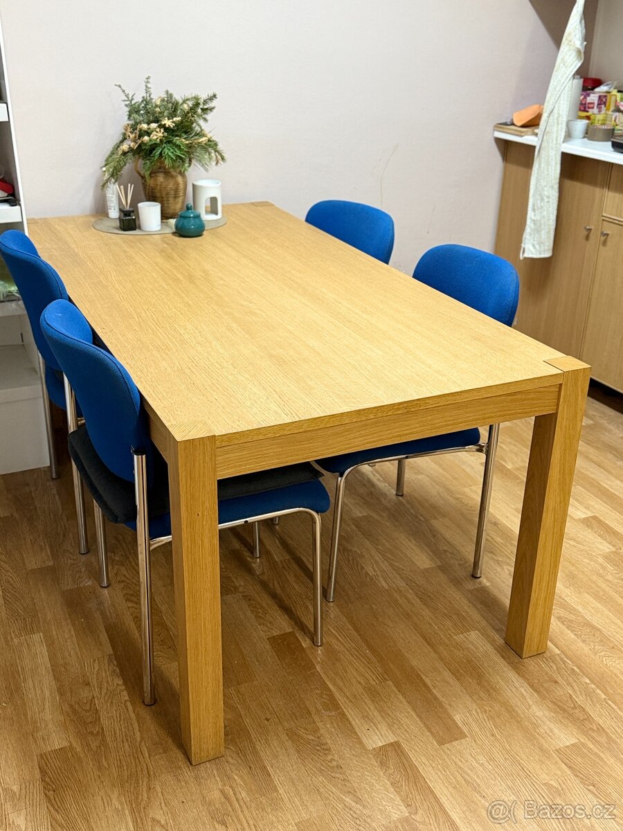 Dubový jídelní stůl - 5