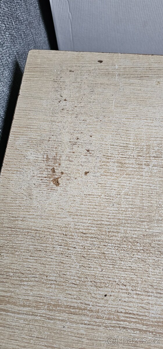 Konferenční stolek - 5