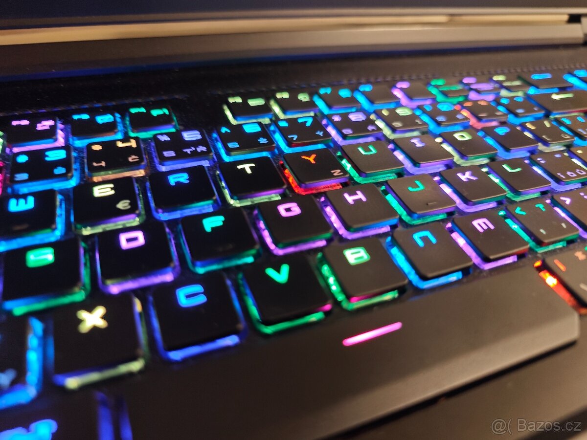 Herní notebook MSI GT75VR 7RF TITAN PRO GTX1080 - 5